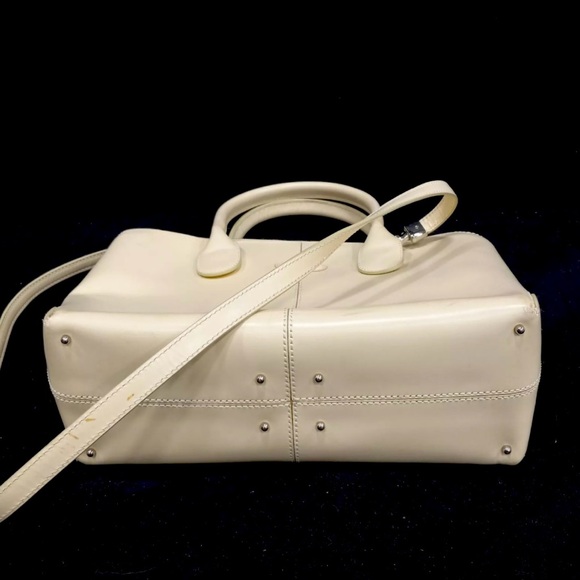 Tod’s Ivory Leather Shoulder Bag / Tote / Purse *EXC - Picture 3 of 6